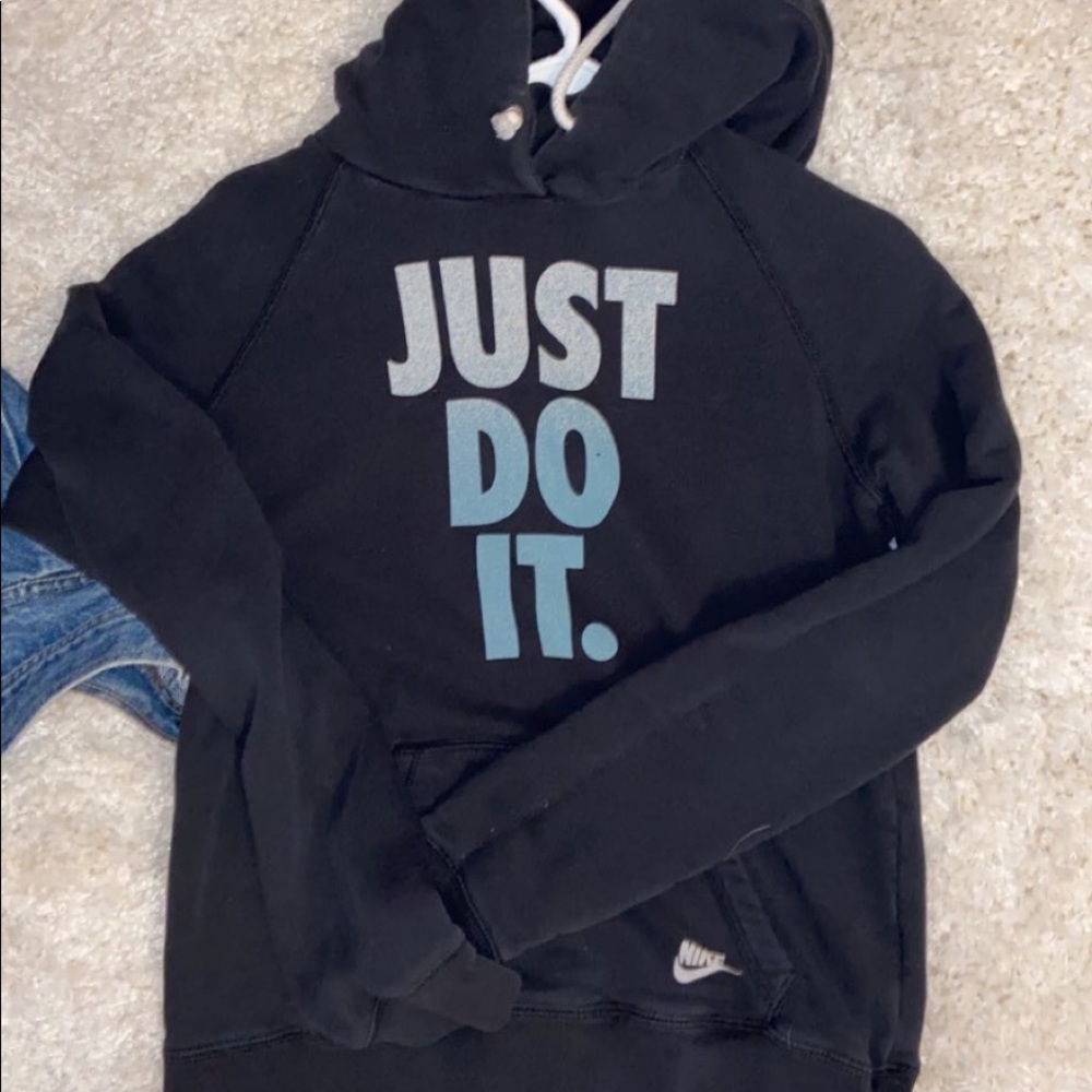 Nike sweatshirt